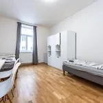 Holandska 36 Praga
